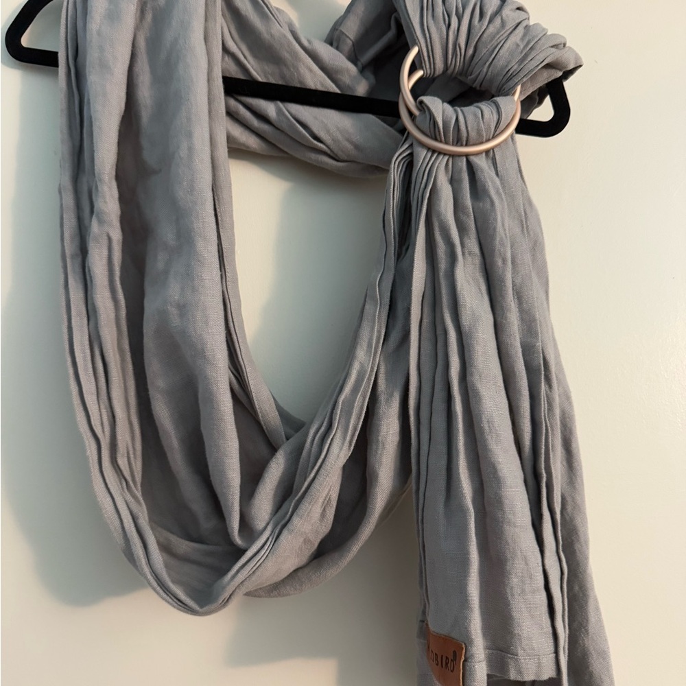 WildBird : Gray Linen Ring Sling with Rose Gold Ring